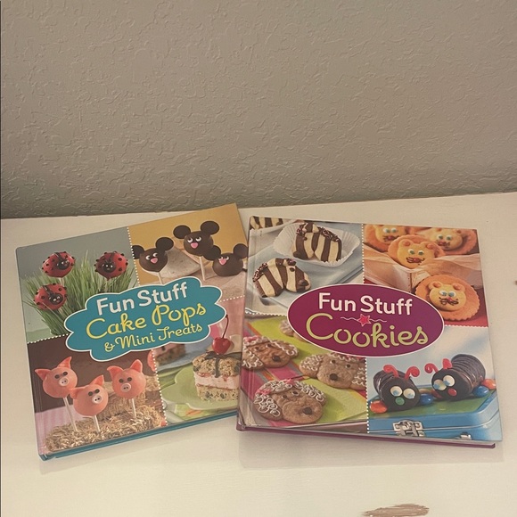 Other - Fun Stuff Cake Pops & Cookies Book Set